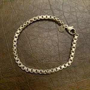 925 Silver 7 1/2” box chain 3.75mm bracelet with large lobster claw clasp.